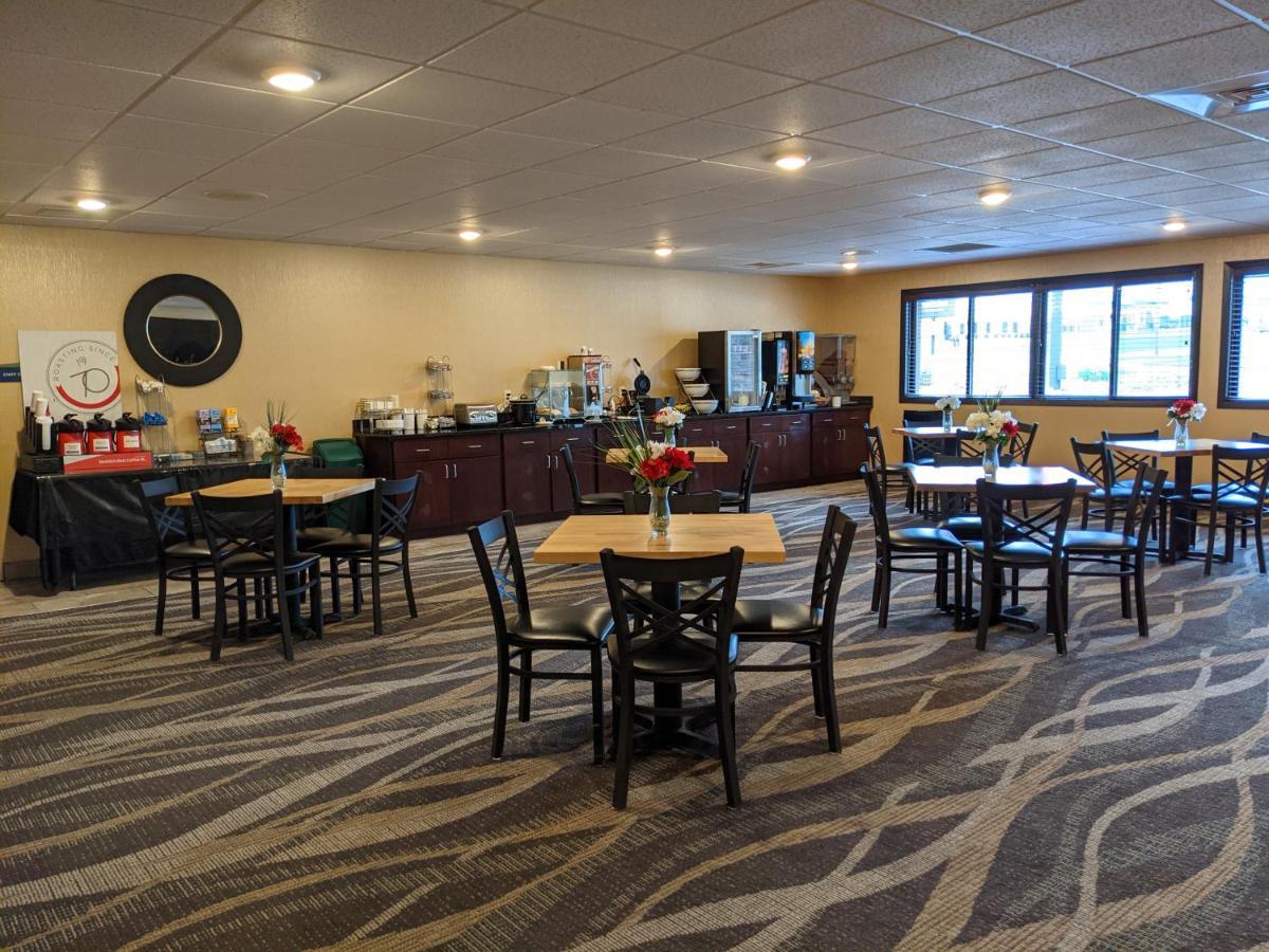 Cobblestone Inn & Suites - Merrill Kültér fotó