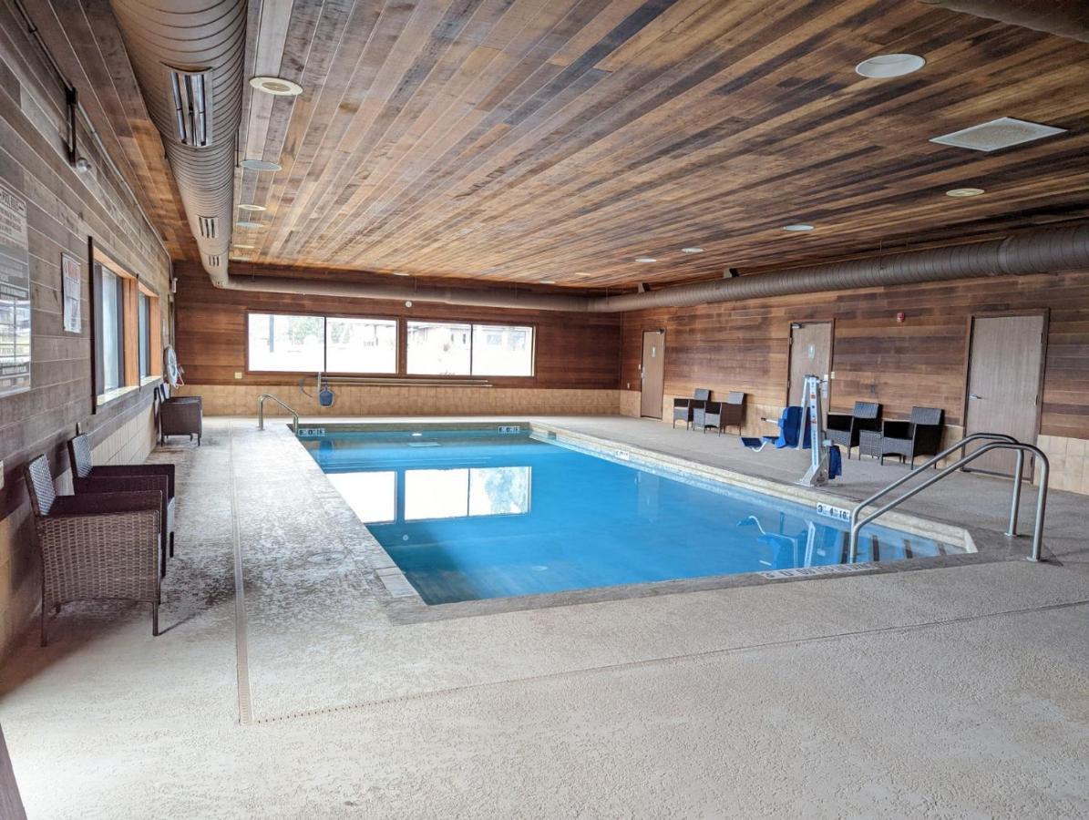 Cobblestone Inn & Suites - Merrill Kültér fotó
