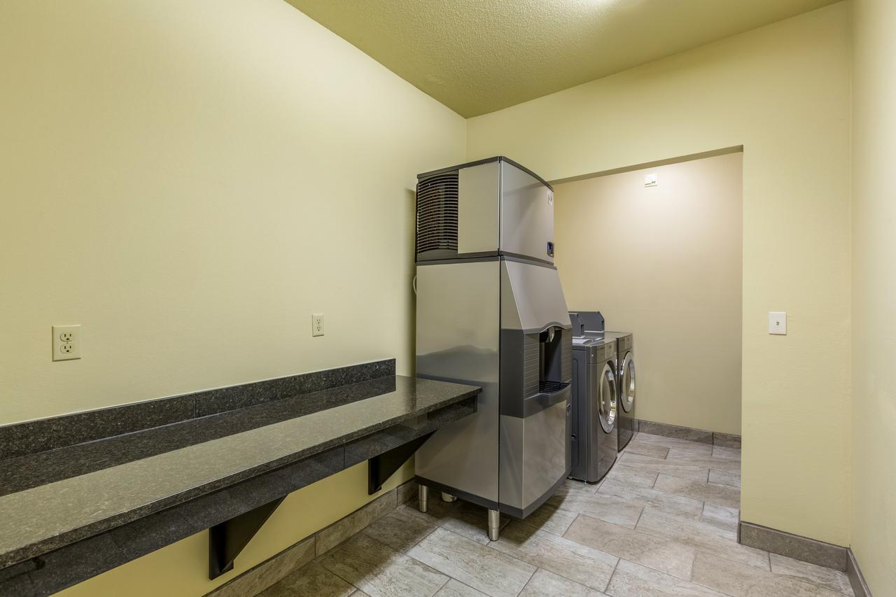 Cobblestone Inn & Suites - Merrill Kültér fotó