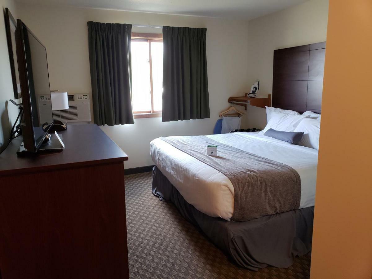 Cobblestone Inn & Suites - Merrill Kültér fotó